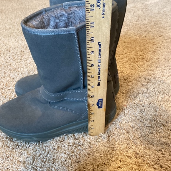 Skechers XF Bollard Wedge Shape-ups Leather Boot - Picture 9 of 16